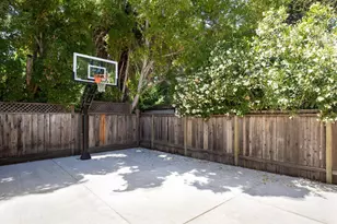 559 Placitas Ave, Menlo Park, CA 94025 - Photo 25