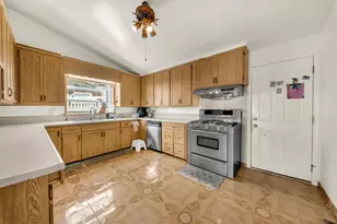 1696 Vallejo St, Seaside, CA 93955 - Photo 11