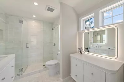 711 Valparaiso Ave, Menlo Park, CA 94025 - Photo 15