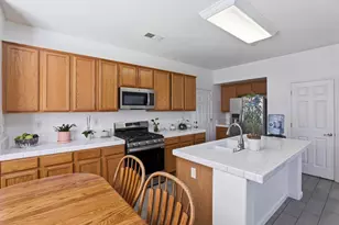 232 Tuscany Ave, Greenfield, CA 93927 - Photo 17