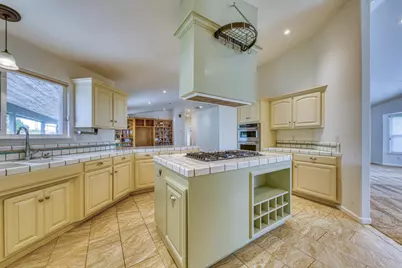 24720 Foothill Dr, Salinas, CA 93908 - Photo 13