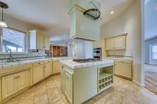 24720 Foothill Dr, Salinas, CA 93908 - Photo 13
