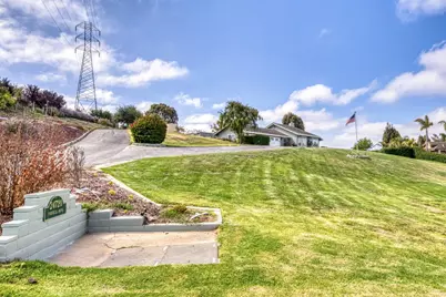 24720 Foothill Dr, Salinas, CA 93908 - Photo 45