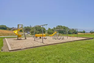 24720 Foothill Dr, Salinas, CA 93908 - Photo 49