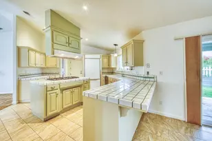 24720 Foothill Dr, Salinas, CA 93908 - Photo 9