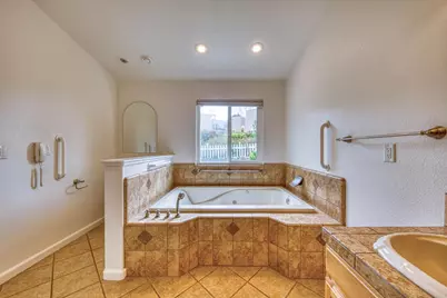 24720 Foothill Dr, Salinas, CA 93908 - Photo 25