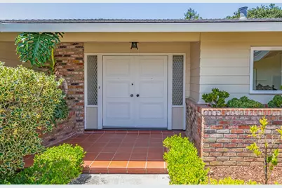 2618 Martinez Dr, Burlingame, CA 94010 - Photo 3