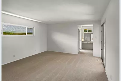 2618 Martinez Dr, Burlingame, CA 94010 - Photo 19