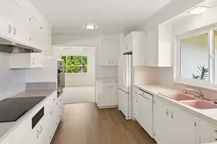 2618 Martinez Dr, Burlingame, CA 94010 - Photo 17
