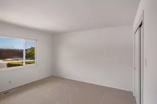 2618 Martinez Dr, Burlingame, CA 94010 - Photo 25