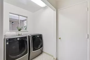 2597 Malaga Dr, San Jose, CA 95125 - Photo 27