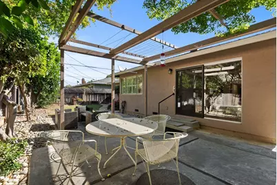 2597 Malaga Dr, San Jose, CA 95125 - Photo 31
