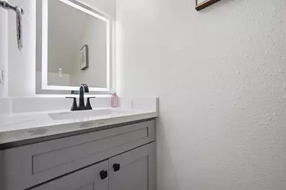 100 W Rossi St 2, Salinas, CA 93901 - Photo 11