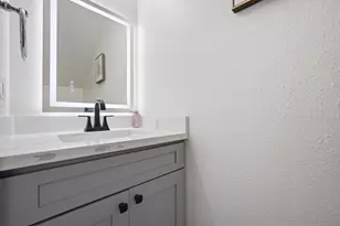 100 W Rossi St 2, Salinas, CA 93901 - Photo 11