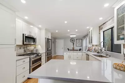 1224 Hawkhurst Pl, San Jose, CA 95125 - Photo 15