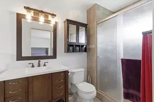7185 Orchard Dr, Gilroy, CA 95020 - Photo 17