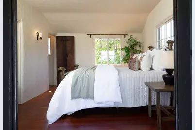 1122 Harrison St, Monterey, CA 93940 - Photo 29