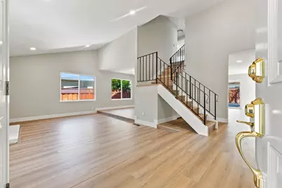 5436 Century Park Way, San Jose, CA 95111 - Photo 9
