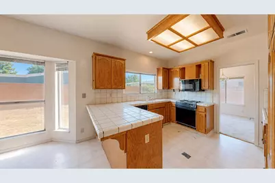 1961 Nikki Ann Way, Turlock, CA 95380 - Photo 15
