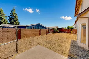 1961 Nikki Ann Way, Turlock, CA 95380 - Photo 11