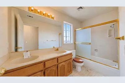 1961 Nikki Ann Way, Turlock, CA 95380 - Photo 47