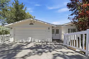 623 Upland Rd, Redwood City, CA 94062 - Photo 1