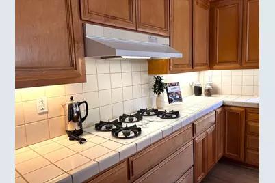 8881 Zinnia St, Gilroy, CA 95020 - Photo 9