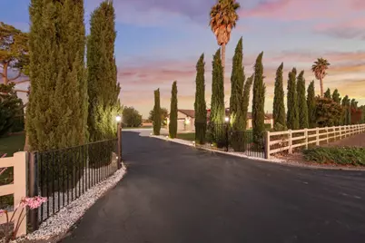 433 Briggs Rd, Hollister, CA 95023 - Photo 3