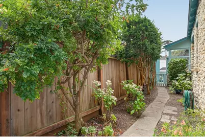 315 Cypress Ave, Pacific Grove, CA 93950 - Photo 25