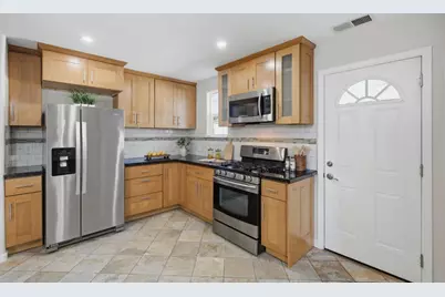 2293 W Hedding St, San Jose, CA 95128 - Photo 19