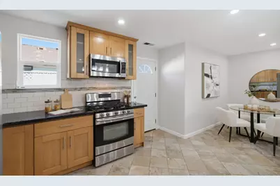 2293 W Hedding St, San Jose, CA 95128 - Photo 21