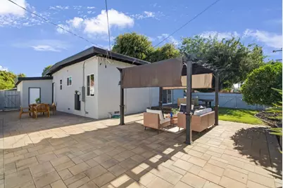 2293 W Hedding St, San Jose, CA 95128 - Photo 41