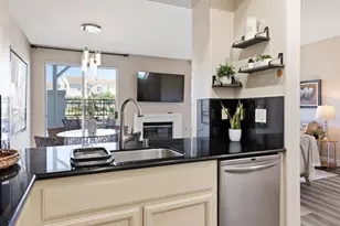 504 Shoal Cir, Redwood City, CA 94065 - Photo 15