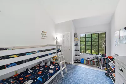 2561 Yerba Bank, San Jose, CA 95121 - Photo 25
