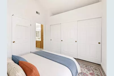 2561 Yerba Bank, San Jose, CA 95121 - Photo 21
