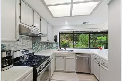 2561 Yerba Bank, San Jose, CA 95121 - Photo 15