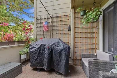 2561 Yerba Bank, San Jose, CA 95121 - Photo 33
