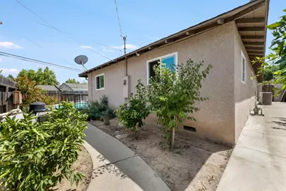 2704 Westchester Ln, Modesto, CA 95350 - Photo 39