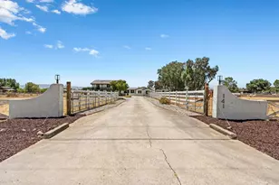 141 Arroyo Seco Dr, Hollister, CA 95023 - Photo 21