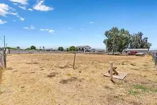141 Arroyo Seco Dr, Hollister, CA 95023 - Photo 43