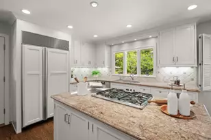 15355 Peach Hill Rd, Saratoga, CA 95070 - Photo 21