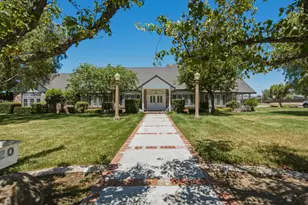 2020 Sunset Dr, Hollister, CA 95023 - Photo 1