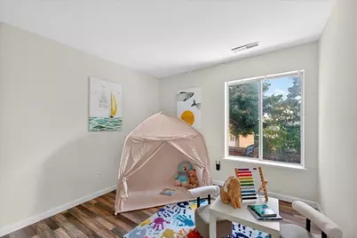 1301 Peregrine Dr, Gilroy, CA 95020 - Photo 29