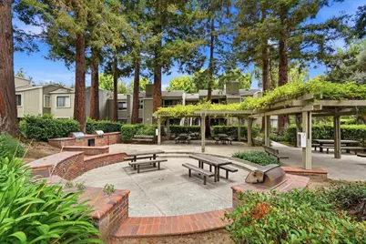 1652 Braddock Ct, San Jose, CA 95125 - Photo 27