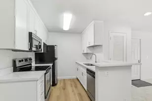 2728 Somerset Park Cir, San Jose, CA 95132 - Photo 11