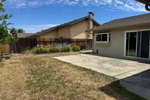 3437 Estate Dr, Stockton, CA 95209 - Photo 3