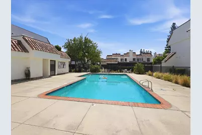 19811 Portal Plz, Cupertino, CA 95014 - Photo 21