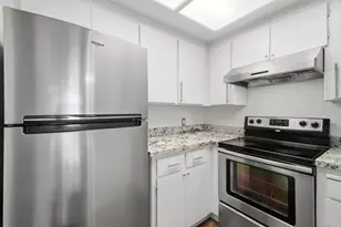 20115 Redwood Rd 7, Castro Valley, CA 94546 - Photo 9
