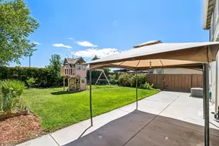 2732 Ancestry St, Manteca, CA 95337 - Photo 29