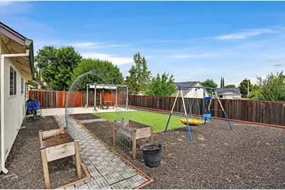 3218 Fraser Rd, Antioch, CA 94509 - Photo 31